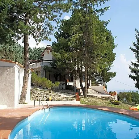 In Umbria With Panoramic Views ספלו